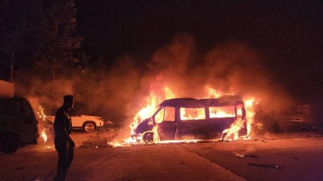 Hiện trường vụ cháy xe Limousine Hiện trường vụ cháy xe Limousine