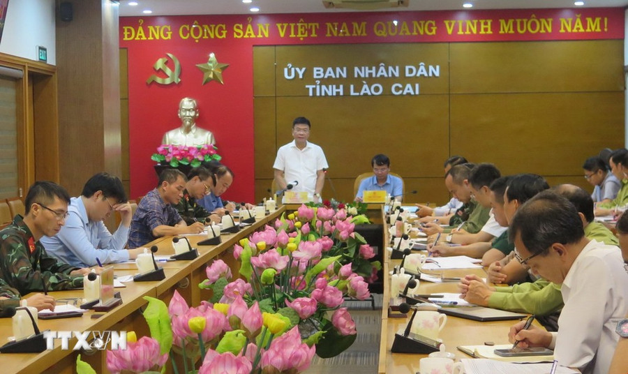 Phó Thủ tướng Lê Thành Long phát biểu chỉ đạo tại buổi làm việc. (Ảnh: Hồng Ninh/TTXVN) Phó Thủ tướng Lê Thành Long phát biểu chỉ đạo tại buổi làm việc. (Ảnh: Hồng Ninh/TTXVN)