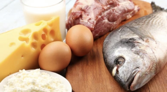 Taurine - một chất dinh dưỡng có trong thịt, cá, sữa và một số loại nước tăng lực, có thể là "thuốc trường sinh". Ảnh: SHUTTERSTOCK Taurine - một chất dinh dưỡng có trong thịt, cá, sữa và một số loại nước tăng lực, có thể là "thuốc trường sinh". Ảnh: SHUTTERSTOCK