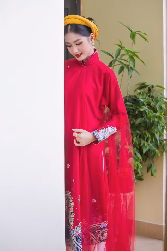 "Bằng cách tham gia vào các hoạt động đoàn, hội và giao lưu văn hóa, Nguyễn Thanh Hà hy vọng sẽ truyền cảm hứng cho người khác để cùng nhau tạo ra một tương lai bền vững, xanh sạch và tươi đẹp cho hành tinh của chúng ta", cô nói. Ảnh: NVCC