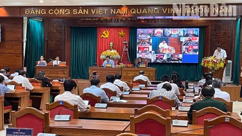 Quang cảnh kỳ họp.