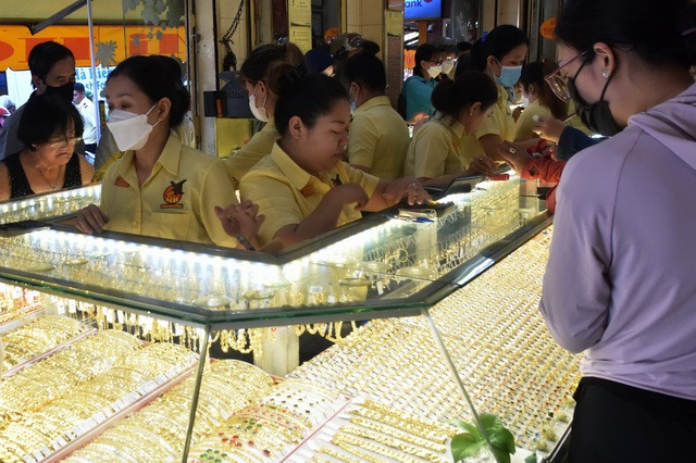 Giá vàng nhẫn tăng liên tiếp những ngày qua Giá vàng nhẫn tăng liên tiếp những ngày qua