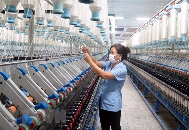 Tiếp tục nâng cao hiệu quả hoạt động, năng lực cạnh tranh của doanh nghiệp nhà nước (ảnh minh họa: TTXVN).