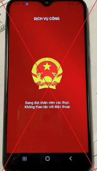 Thêm nạn nhân bị mất hơn 2 tỷ đồng khi cài đặt phần mềm dịch vụ công giả mạo.