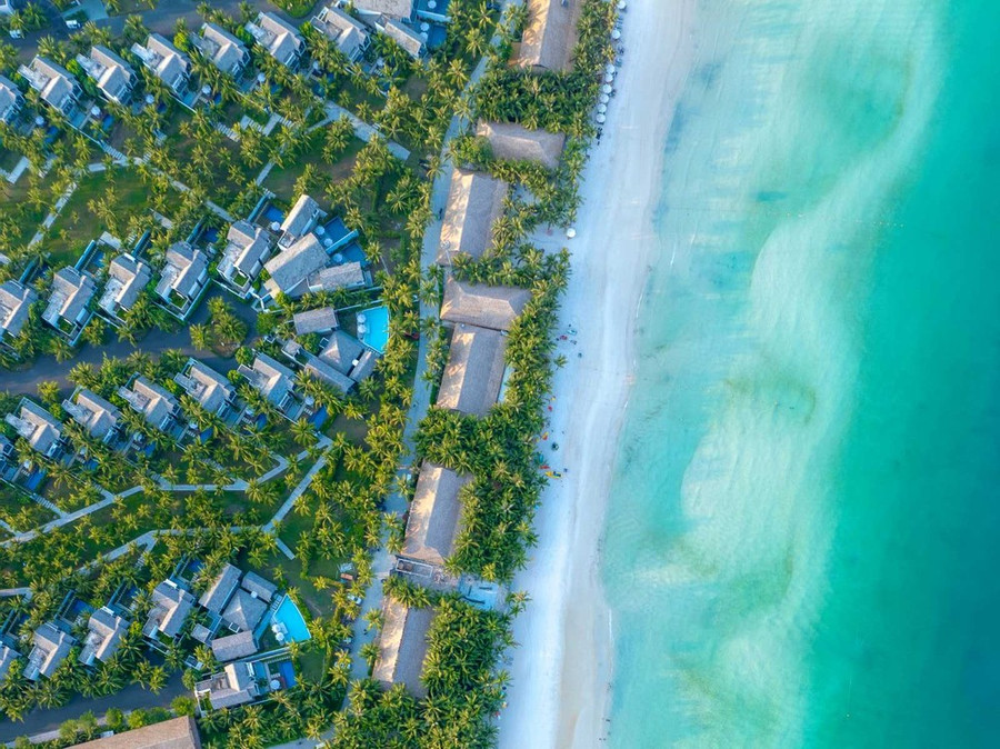 Khu nghỉ dưỡng New World Phu Quoc Resort bên Bãi Kem nước trong xanh như ngọc