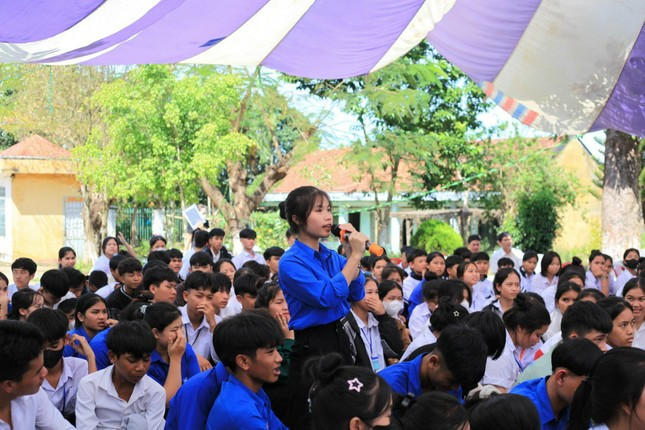 Nhiều ĐVTN sôi nổi nêu kiến nghị tại phiên tòa giả định