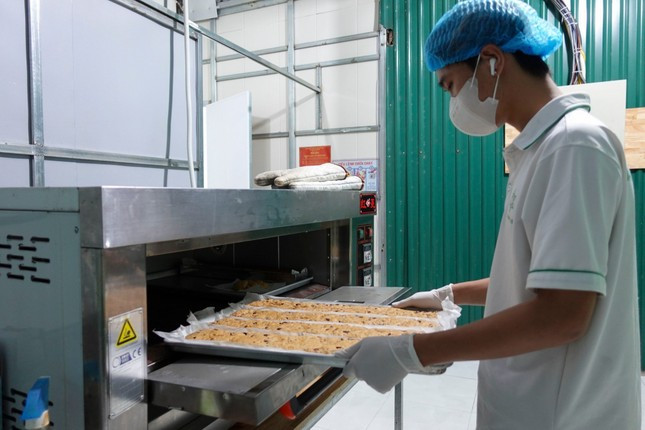 Các sản phẩm từ dế của anh Đặng Đình Luân Các sản phẩm từ dế của anh Đặng Đình Luân