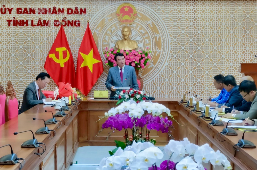 Phó Chủ tịch UBND tỉnh Phạm S phát biểu tại buổi làm việc