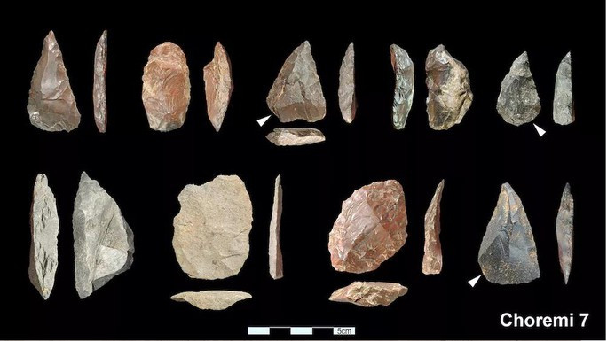 Các công cụ đào được ở Choremi 7 - Ảnh: BỘ VĂN HÓA VÀ THỂ THAO HY LẠP Các công cụ đào được ở Choremi 7 - Ảnh: BỘ VĂN HÓA VÀ THỂ THAO HY LẠP