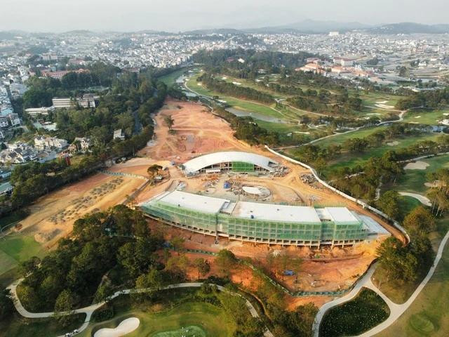 Tổng diện tích xây dựng sai phép, không phép của 2 khối nhà này trên 20.000m2 Tổng diện tích xây dựng sai phép, không phép của 2 khối nhà này trên 20.000m2