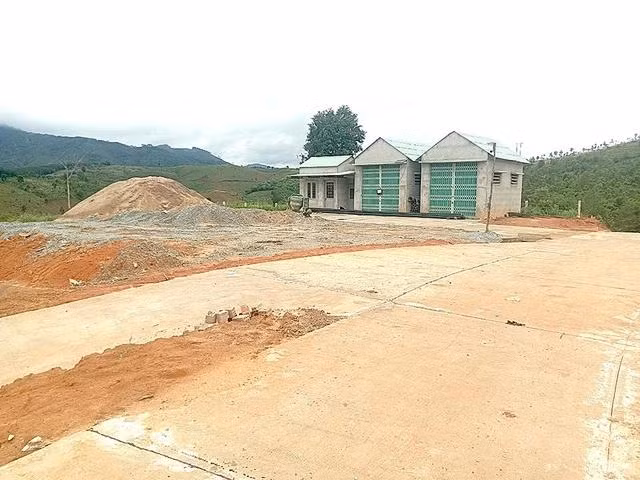 H.Đăk Glei đã hoàn tất giải ngân và triển khai được hơn 60% khối lượng dự án. Ảnh ĐỨC NHẬT