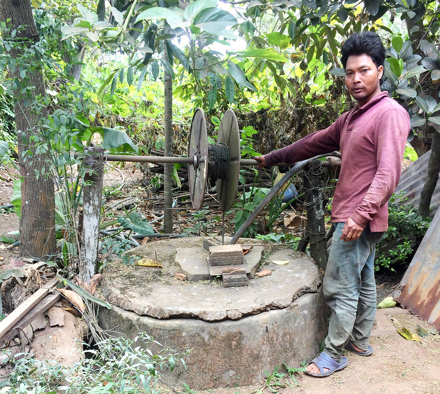 Người dân vùng ven đô Pleiku chủ yếu sử dụng nguồn nước sinh hoạt từ giếng đào. Ảnh: Mộc Trà