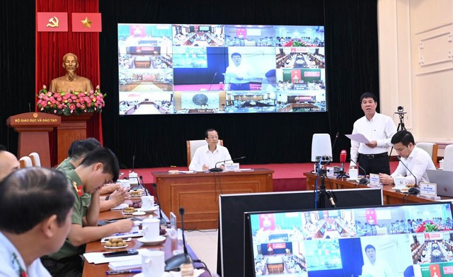 Cuộc họp trực tuyến sáng 20-6 tại Bộ Giáo dục và Đào tạo để rà soát công tác chuẩn bị kỳ thi tốt nghiệp THPT 2024