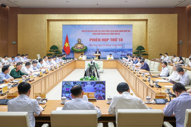 Thủ tướng Phạm Minh Chính chủ trì phiên họp thứ 10 Ban Chỉ đạo các công trình, dự án quan trọng quốc gia, trọng điểm ngành giao thông vận tải. Ảnh nguồn VGP