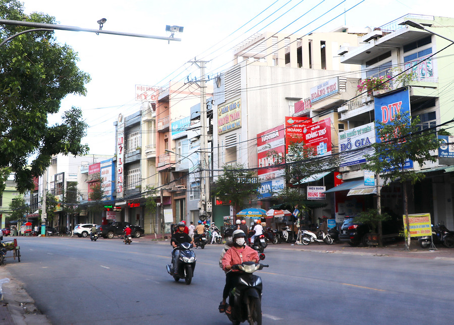 Hệ thống camera giám sát an ninh, góp phần bảo đảm tình hình ANTT, an toàn xã hội trên toàn thị xã An Khê. Ảnh: An Phát Hệ thống camera giám sát an ninh, góp phần bảo đảm tình hình ANTT, an toàn xã hội trên toàn thị xã An Khê. Ảnh: An Phát