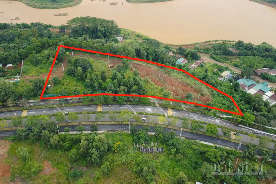 Khối đất san nền không phép thuộc dự án dân cư được xác định là một trong những nguyên nhân tác động vào sự cố sụt lún đường Hồ Chí Minh