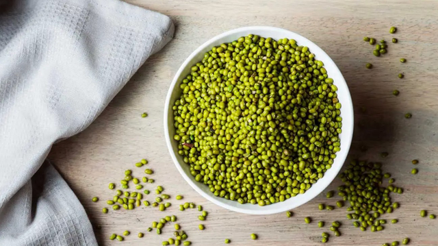 Đậu xanh là một trong những nguồn protein thực vật tốt nhất. ẢNH SHUTTERSTOCK