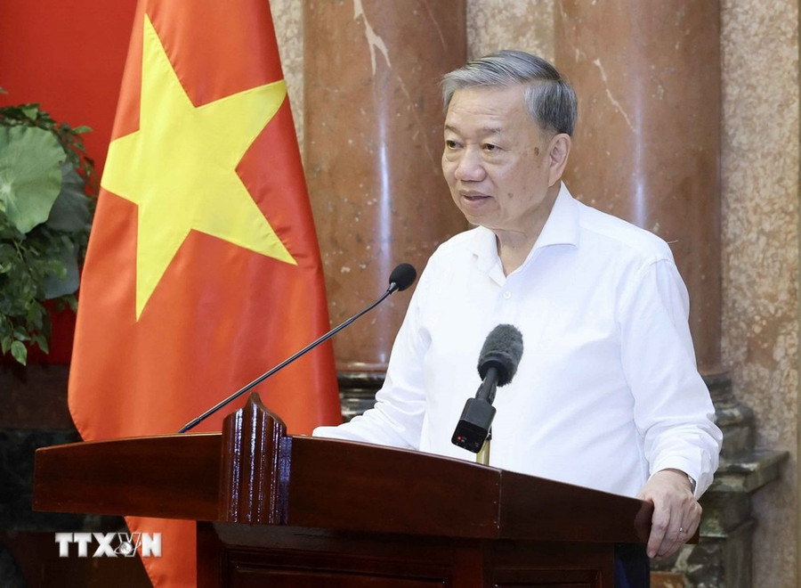 Chủ tịch nước Tô Lâm phát biểu chúc mừng Ngày truyền thống của lực lượng Thanh niên xung phong. (Ảnh: Nhan Sáng/TTXVN) Chủ tịch nước Tô Lâm phát biểu chúc mừng Ngày truyền thống của lực lượng Thanh niên xung phong. (Ảnh: Nhan Sáng/TTXVN)