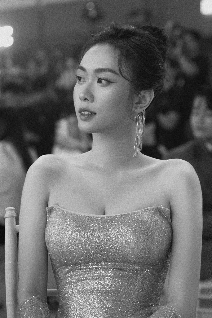 Cô cũng là du học sinh ngành truyền thông tại Mỹ Cô cũng là du học sinh ngành truyền thông tại Mỹ