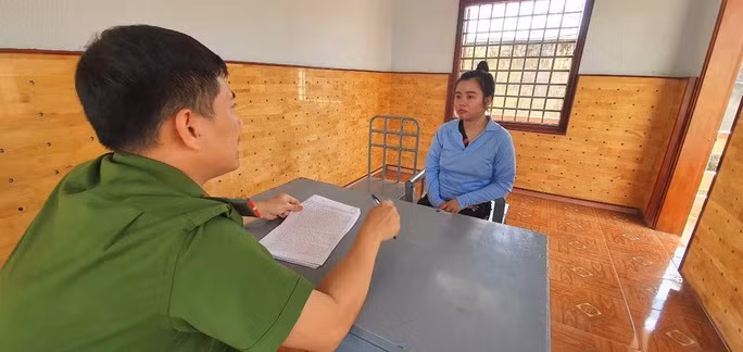 Đối tượng Trần Thị Trúc My tại cơ quan công an