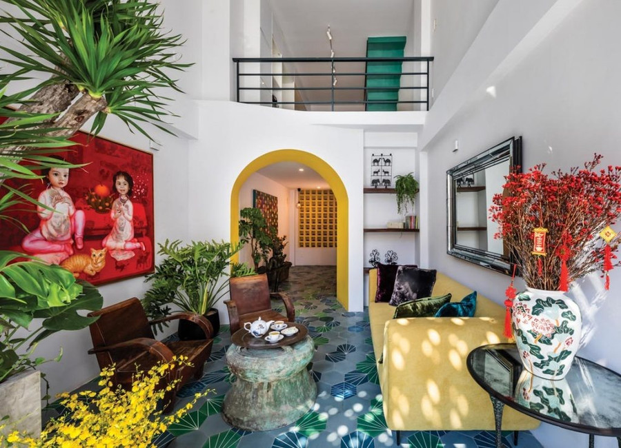 Bố trí cây xanh ở phòng khách sẽ làm không gian trở nên đẹp hơn. Ảnh: MM Home Bố trí cây xanh ở phòng khách sẽ làm không gian trở nên đẹp hơn. Ảnh: MM Home