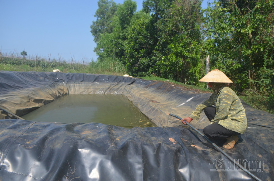 Nhu cầu xây dựng ao hồ nhỏ dự trữ nước của người dân Đắk Nông đang rất lớn. Nhu cầu xây dựng ao hồ nhỏ dự trữ nước của người dân Đắk Nông đang rất lớn.
