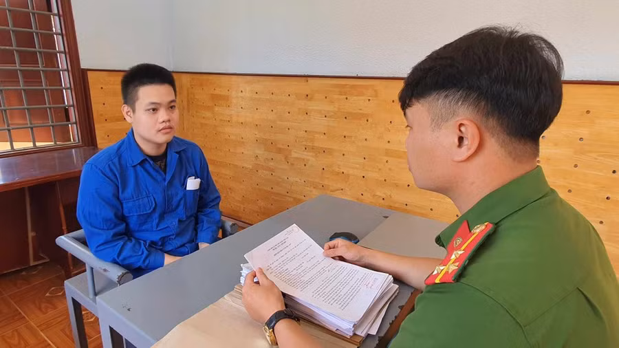 Cơ quan công an đang lấy lời khai đối tượng Kiệt Cơ quan công an đang lấy lời khai đối tượng Kiệt