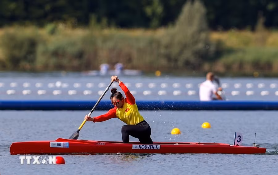 Nguyễn Thị Hương trong cuộc đua. (Ảnh: Hoàng Linh/TTXVN)