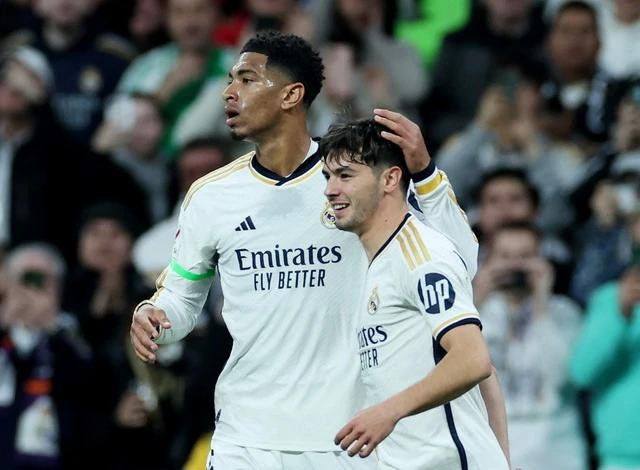 Brahim Diaz (phải) được trao cơ hội và ngay lập tức có bàn thắng. Ảnh: REUTERS Brahim Diaz (phải) được trao cơ hội và ngay lập tức có bàn thắng. Ảnh: REUTERS