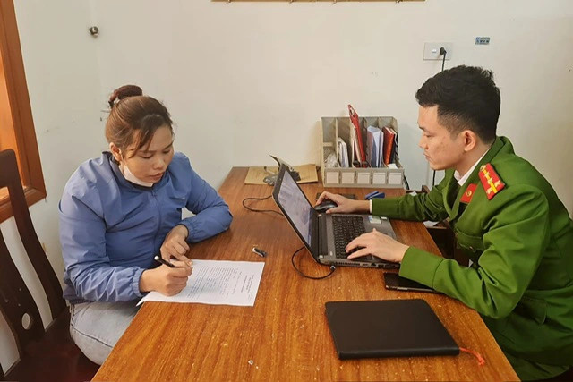 Tiêu Thị Giang tại cơ quan công an. Ảnh: Công an cung cấp