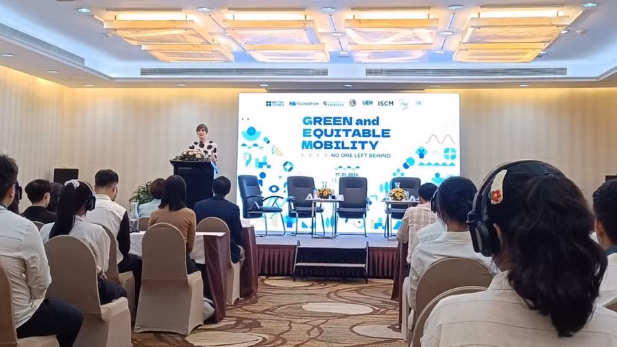 Toàn cảnh hội thảo diễn ra vào chiều 17-1