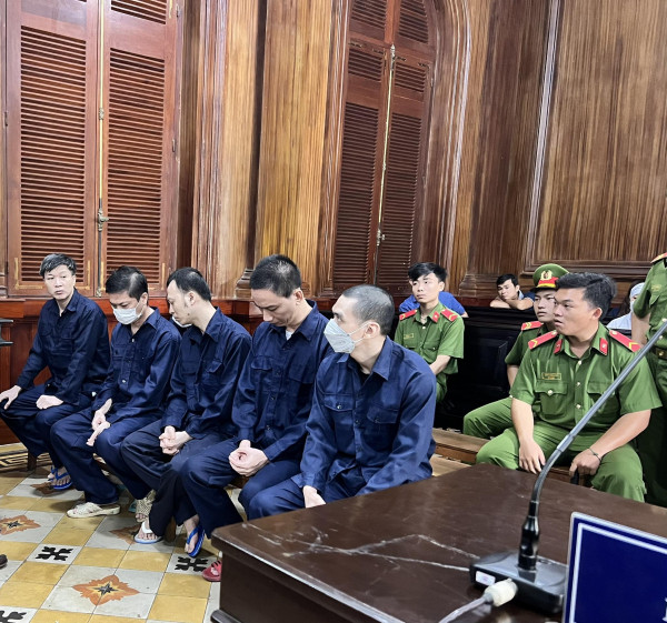 Các bị cáo tại tòa. Các bị cáo tại tòa.