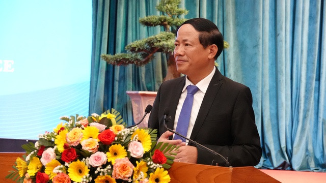 Ông Phạm Anh Tuấn, Chủ tịch UBND tỉnh Bình Định, phát biểu tại hội nghị.