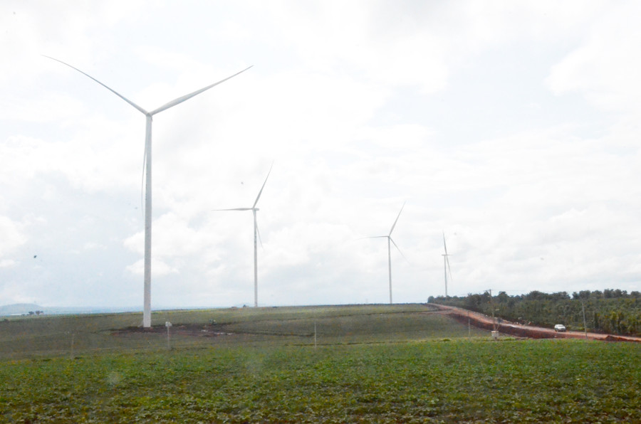 Cánh đồng điện gió ở xã Trang (huyện Đak Đoa, Gia Lai). Ảnh: Phương Linh