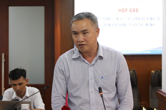 Ông Nguyễn Đức Lệnh - Phó Giám đốc Ngân hàng Nhà nước Chi nhánh TPHCM.