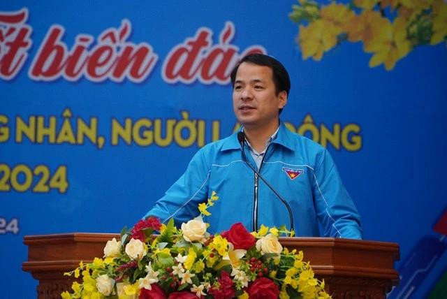 Anh Ngô Văn Cương, Bí thư T.Ư Đoàn tham dự chương trình "Xuân biên giới - Tết biển đảo" tại huyện biên giới Ia H'Drai. Ảnh: ĐỨC NHẬT Anh Ngô Văn Cương, Bí thư T.Ư Đoàn tham dự chương trình "Xuân biên giới - Tết biển đảo" tại huyện biên giới Ia H'Drai. Ảnh: ĐỨC NHẬT