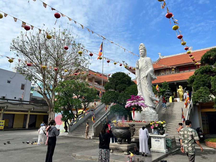 GHPGVN yêu cầu các chùa khi tổ chức, thực hiện các nghi lễ cầu an không đốt vàng mã. Ảnh: Vũ Phượng GHPGVN yêu cầu các chùa khi tổ chức, thực hiện các nghi lễ cầu an không đốt vàng mã. Ảnh: Vũ Phượng