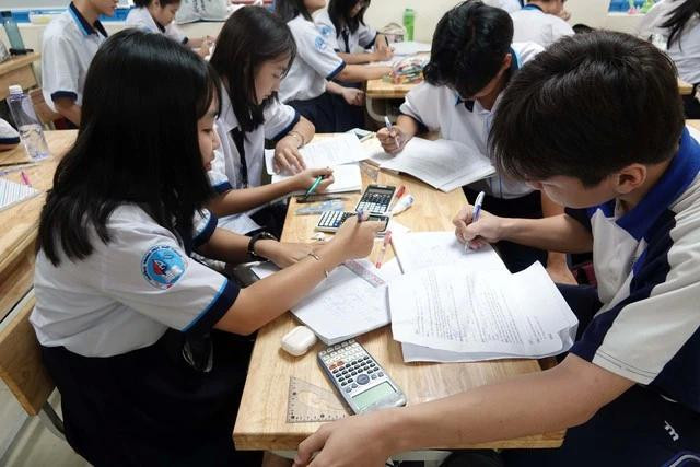 Học sinh các địa phương đã kết thúc đợt kiểm tra học kỳ 1, bắt đầu bước vào học kỳ 2 với nỗ lực, quyết tâm đạt kết quả tốt. ẢNH: ĐÀO NGỌC THẠCH Học sinh các địa phương đã kết thúc đợt kiểm tra học kỳ 1, bắt đầu bước vào học kỳ 2 với nỗ lực, quyết tâm đạt kết quả tốt. ẢNH: ĐÀO NGỌC THẠCH