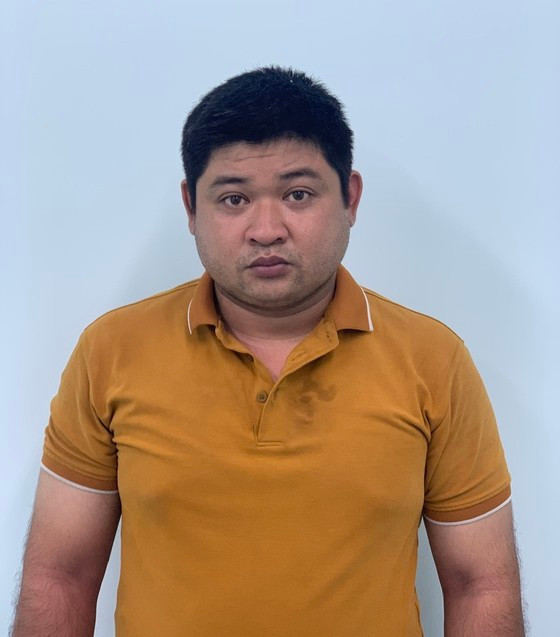 Trần Thanh Bình tại cơ quan công an Trần Thanh Bình tại cơ quan công an
