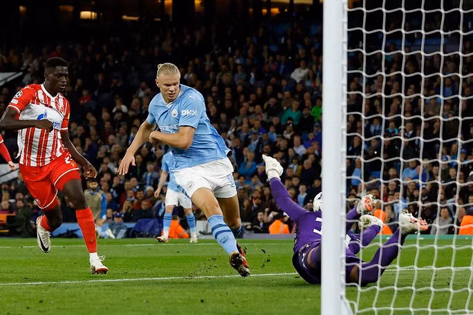 Erling Haaland chưa để lại nhiều dấu ấn ở trận mở màn