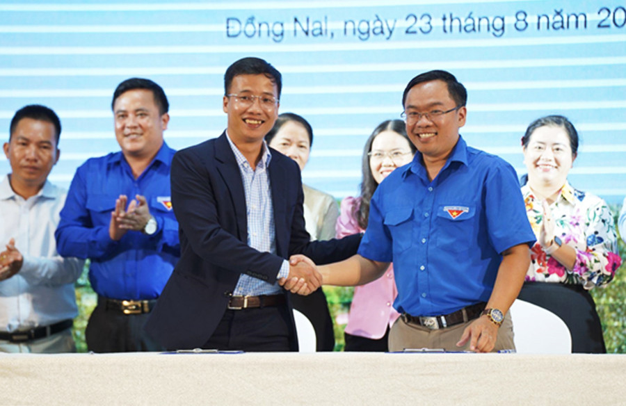 Sự kiện hợp tác giữa Tỉnh đoàn Đồng Nai và Airnano góp phần đưa công nghệ máy bay phun thuốc về nông thôn