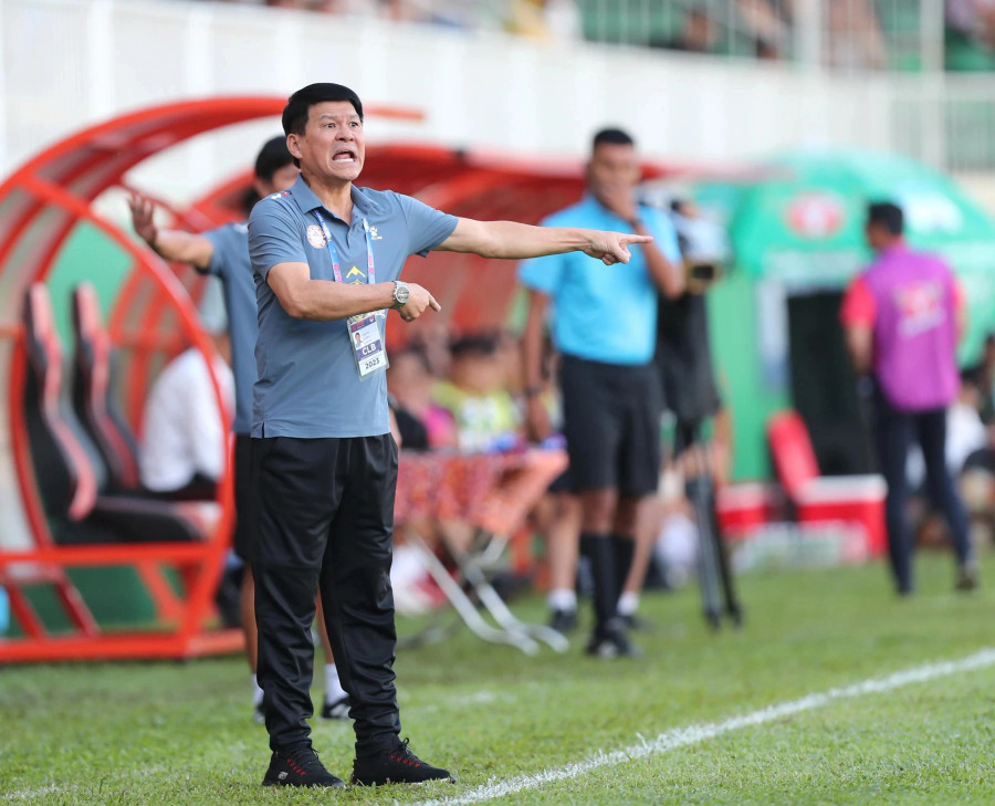 Tân GĐKT Vũ Tiến Thành sẽ tham mưu cho HLV Kiatisak trong việc tăng cường lực lượng. Ảnh: MINH TRẦN