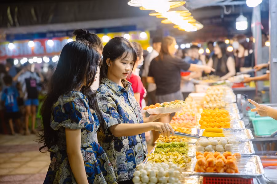 Lễ hội đa dạng các món ăn