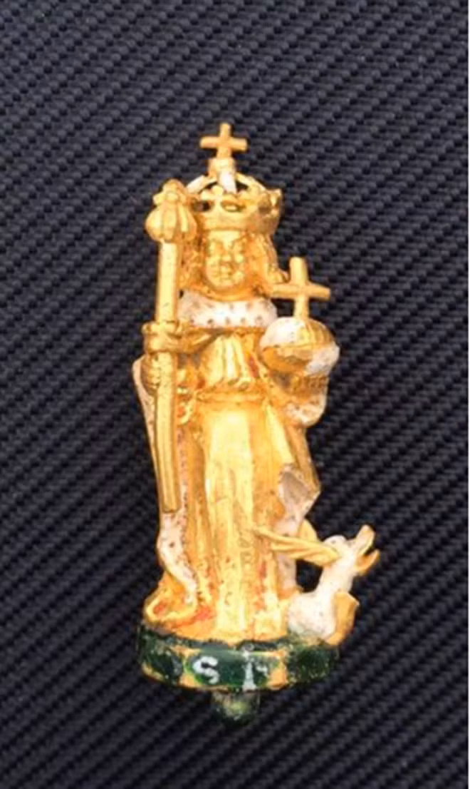 Bức tượng bằng vàng mà người đàn ông nhặt được có giá lên tới hơn 62 tỷ đồng. (Ảnh: The NY Times)