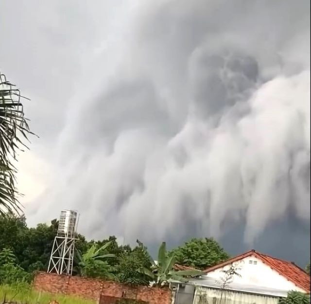 Hình thù đám mây nhìn rất đáng sợ Hình thù đám mây nhìn rất đáng sợ