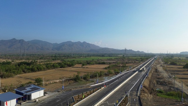 Tuyến cao tốc Cam Lâm - Vĩnh Hảo thông xe, mở ra xung lực phát triển vùng Nam Trung Bộ - Tây Nguyên Tuyến cao tốc Cam Lâm - Vĩnh Hảo thông xe, mở ra xung lực phát triển vùng Nam Trung Bộ - Tây Nguyên