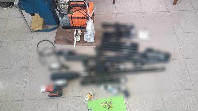 Tang vật tại chỗ ở của Lê Văn Phúc và Lã Văn Tú. Tang vật tại chỗ ở của Lê Văn Phúc và Lã Văn Tú.