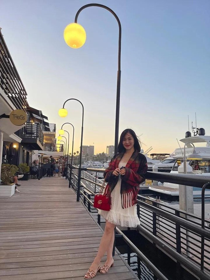 Hương Tràm khẳng định chưa sinh con