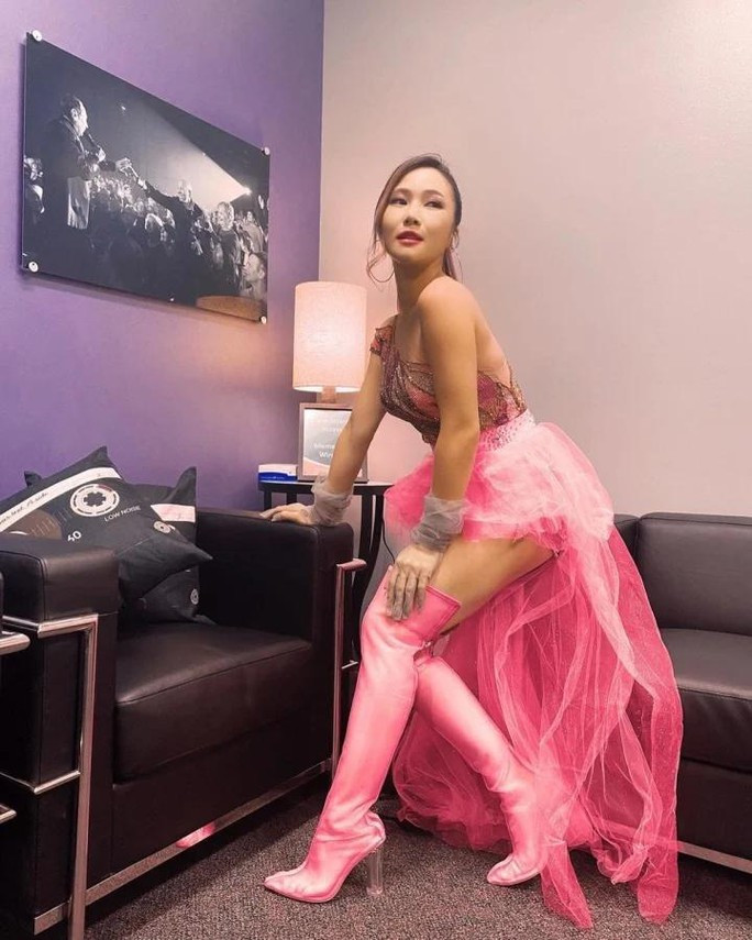 Cô cũng cho biết việc đi Mỹ để không chịu những áp lực nghề thời điểm đó