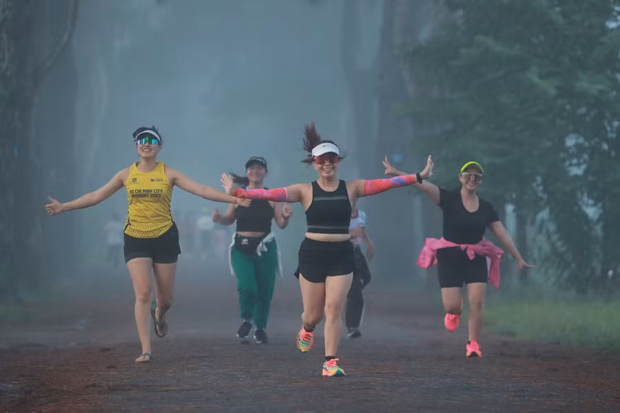 Các runner Gia Lai đang tích cực luyện tập cho ngày tranh tài. Ảnh Quốc Việt